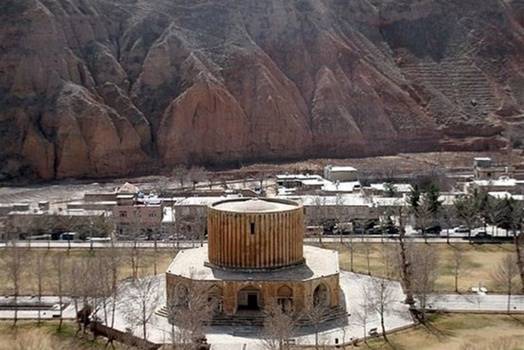 نادر شاه افشار مناطق دیدنی مشهد کاخ خورشید کلات نادری جاهای دیدنی کلات جاهای دیدنی ایران در تابستان جاهای دیدنی ایران