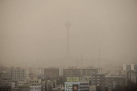 گرد و غبار به پایتخت می‌رسد
