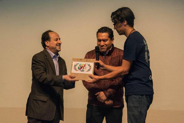 جایزه پاچوکای مکزیک برای «وقت نهار»/ سفیر ایران جایزه را گرفت