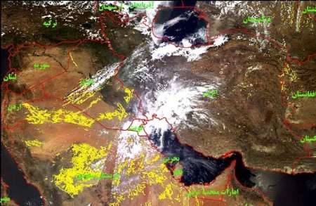 پایش روزانه  گرد و غبار  و آتش سوزی با تجهیزات ماهواره ای