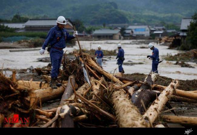 سیل و رانش زمین در ژاپن 15 نفر را به کام مرگ کشاند/14 نفر دیگر ناپدید شدند