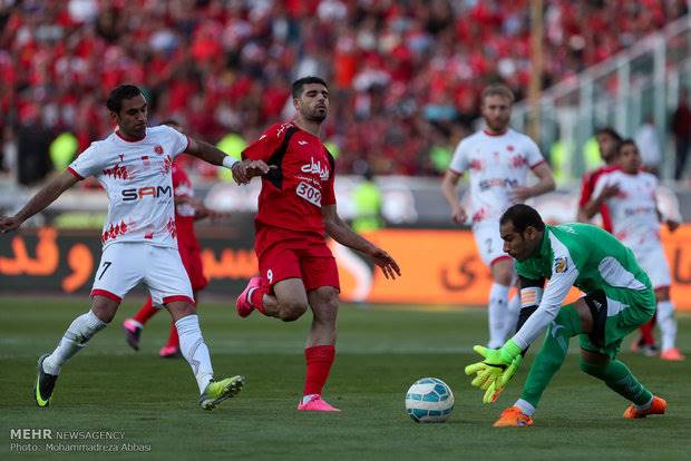 باشگاه پرسپولیس ماندن مهدی طارمی در این تیم را تایید کرد