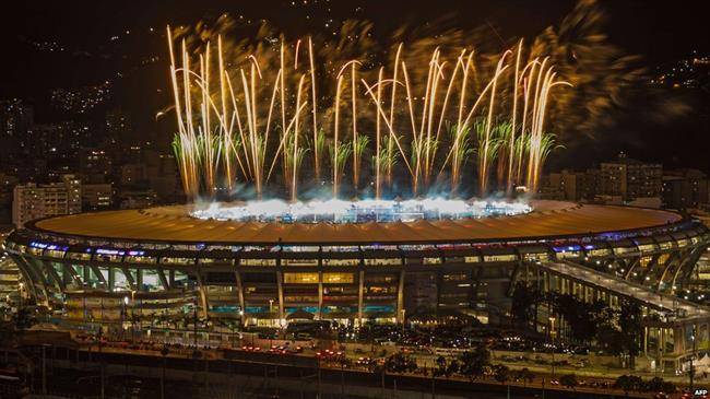 firework in maracana stadium