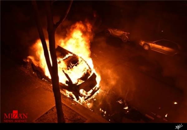 سوختن 900 خودرو و دستگیری 370 نفر در اعتراضات روز استقلال فرانسه