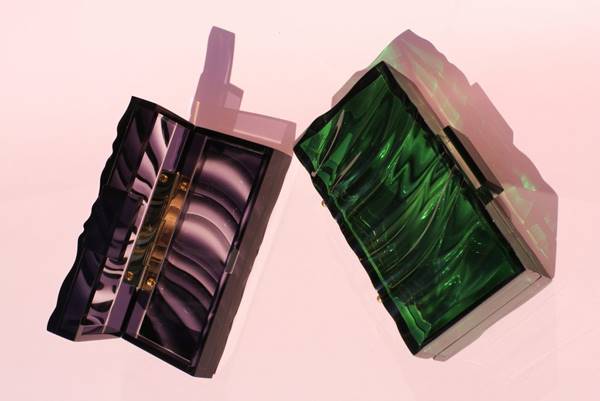 AMNIS-EMERALD-BLACK-1024x684.jpg