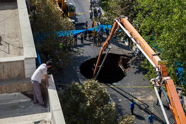 شناسایی حفره‌های زیرسطحی معابر در مرکز شهر تهران آغاز شد