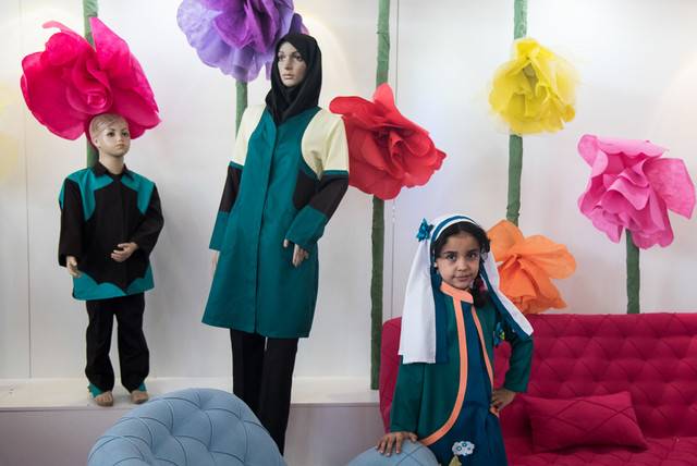 لباس فرم مدارس سبب تمایل نداشتن دختران به حفظ حجاب شده است