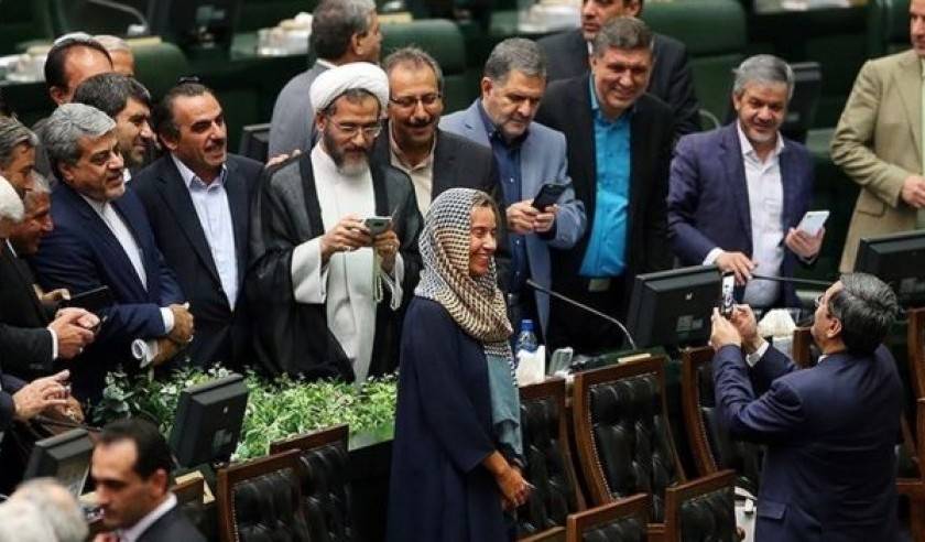 اینستاگرام هنرمندان؛ از سلفی گرفتن تا کنسرت‌ نمایش سی