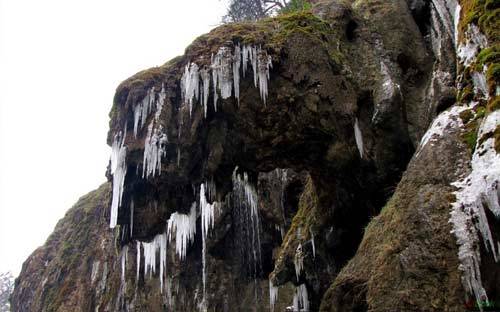 آبشار باران کوه