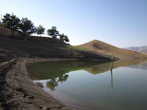 دریاچه سد اکباتان