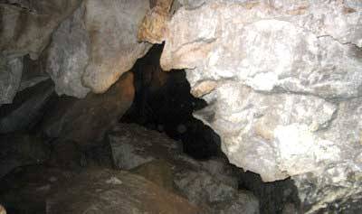 غار کان گوهر 
