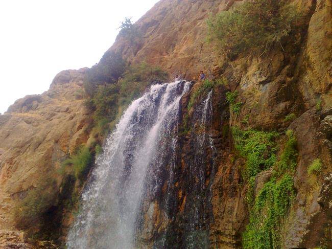 آبشار چکان 
