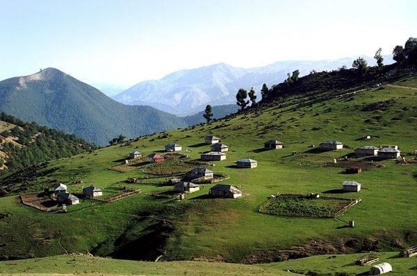 جاده کوهستانی اسالم به خلخال