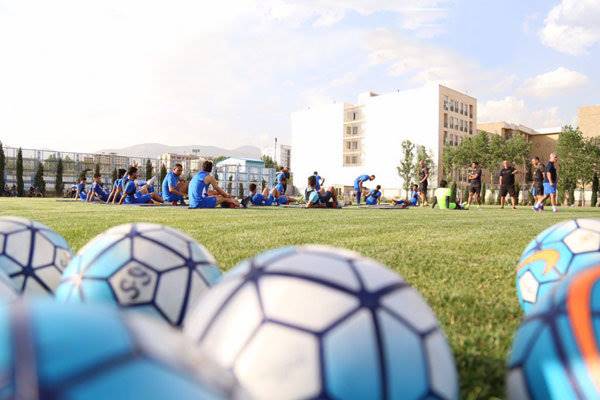 تمرینات تیم فوتبال استقلال تعطیل می‌شود