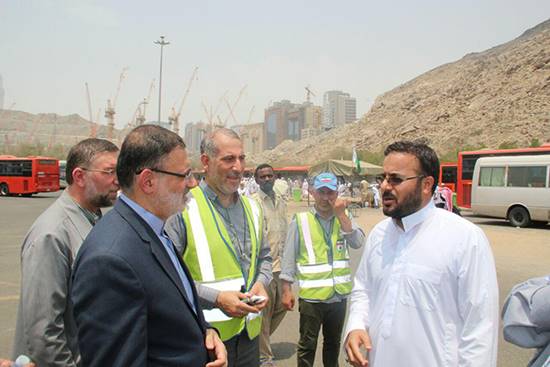بازدید رئیس سازمان حج و زیارت از ایستگاه‌های نقل درون شهری مکه و خادمین حجاج