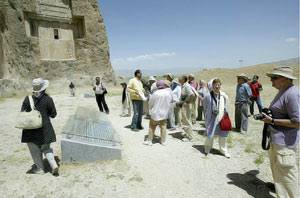 رفتار روحانی گردشگران خارجی را در ایران افزایش داد