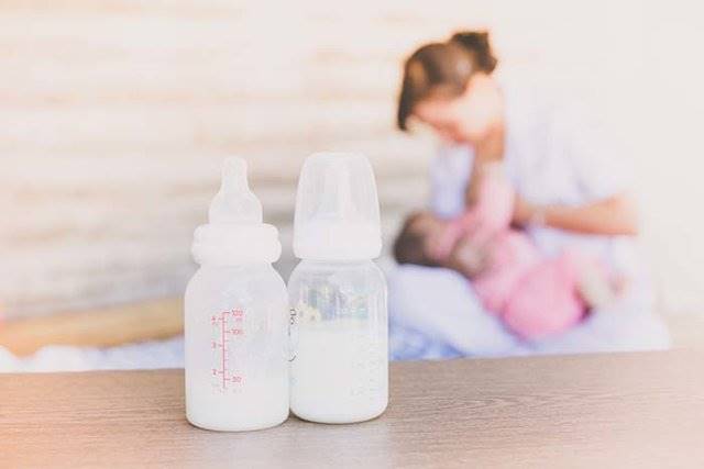 مبارزه با ابرمیکروب‌های مقاوم به آنتی‌بیوتیک با شیر مادر