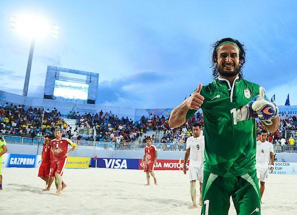 پیمان حسینی: توافق مالی با اسپورتینگ مانده است/ اوکتاویو آغازگر تحول در فوتبال ساحلی بود