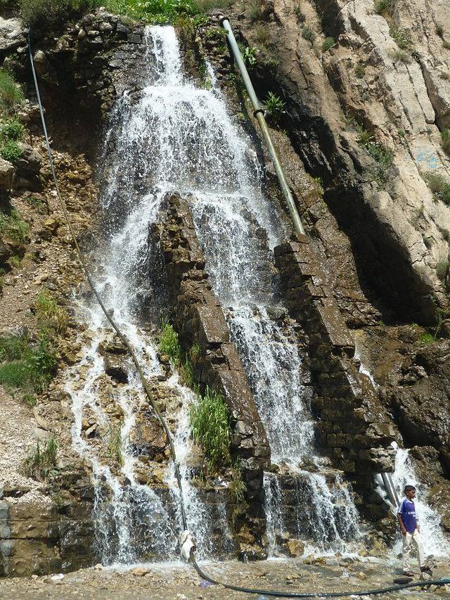 آبشار قلعه دختر آبشار قلعه دختر