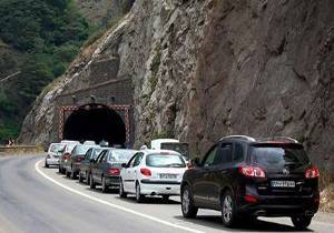 محدودیت های ترافیکی در جاده های کشور تا روز شنبه/ ترافیک سنگین در محور کرج به چالوس