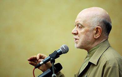 باید بدون توجه به سیاست‌های آمریکا اقتصادمقاومتی را اجرا کنیم