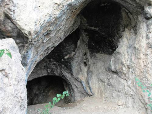 غار تلابون 