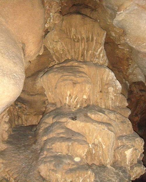 غار تلابون 