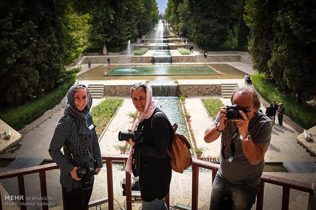 ارزیابی انگیزه گردشگران خارجی با 12 پرسش