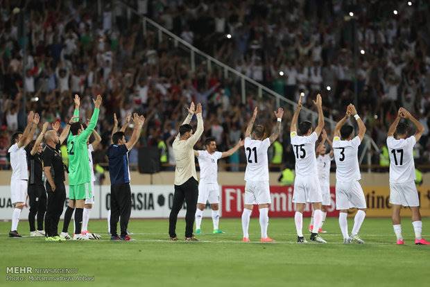 بازیکنان تیم ملی فوتبال ایران جشن صعود را ترک کردند!