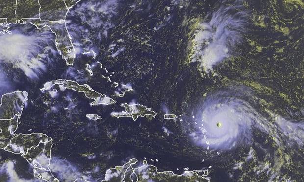 طوفان سهمگین ایرما در آستانه رسیدن به فلوریدا/مقامات درصدد تخلیه منطقه هستند