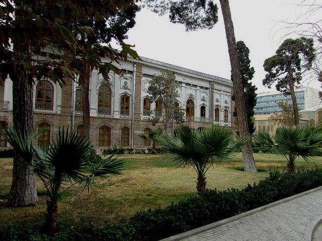موزه مردم شناسی ( کاخ ابیض گلستان )