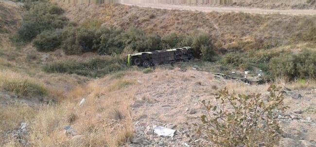 جان باختن 11 و مصدومیت 27 نفر در حادثه سقوط اتوبوس به دره در جاجرود + اسامی مصدومان