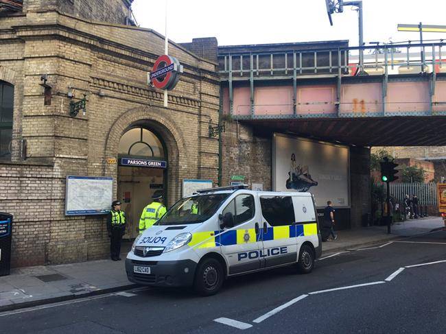 تلاش پیلس انگلیس برای دستگیری عوامل انفجار لندن؛ استقرار صدها نیروی امنیتی در مراکز حساس