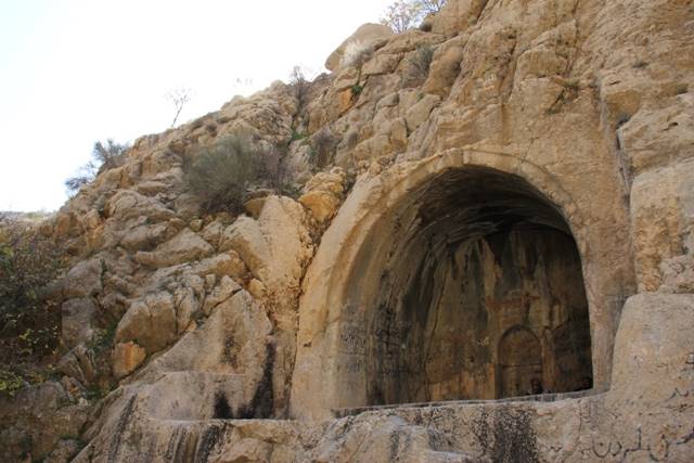 مسجد سنگی ایچ اصطهبانات