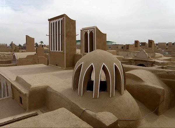 مرمت پشتبامهای تاریخی اردکان مرمت پشتبامهای تاریخی اردکان