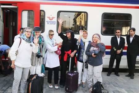 شتاب قطار گردشگری خارجی در آذربایجان شرقی