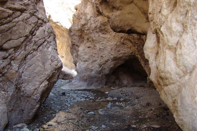 غار و دره روبیات