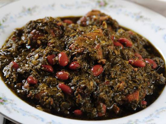 طرز تهیه خورشت قورمه سبزی نذری خوشمزه