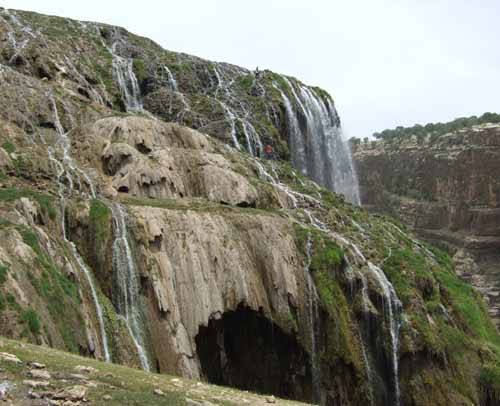 آبشار چاروسا