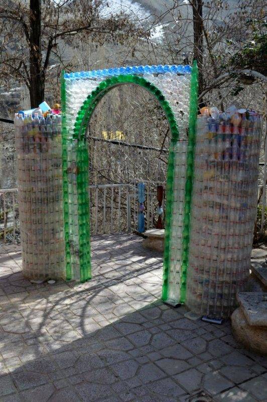 خانه‌ای از پلاستیک در تهران