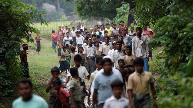 ادامه خشونت علیه مسلمانان روهینگیا/روستاهای مسلمان نشین همچنان در حال سوختن هستند