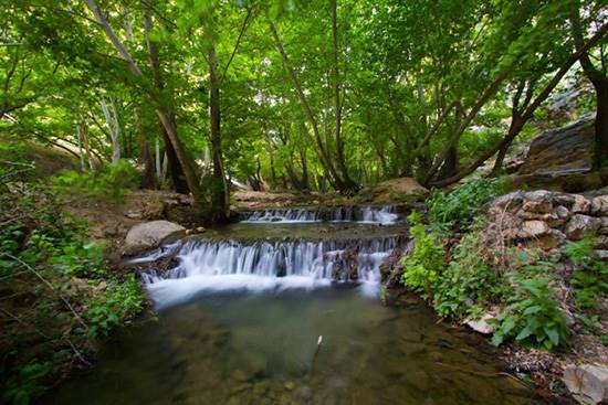 گردشگر ی در فصل هزار رنگ