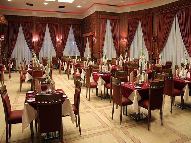 هتل آپادانا تخت جمشید شیراز