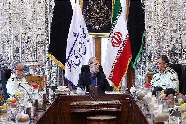 لاریجانی با فرمانده نیروی انتظامی دیدار کرد