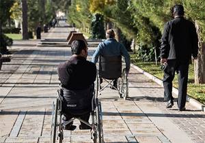 ضرورت بهسازی معابر شهری برای تردد معلولان و سالمندان