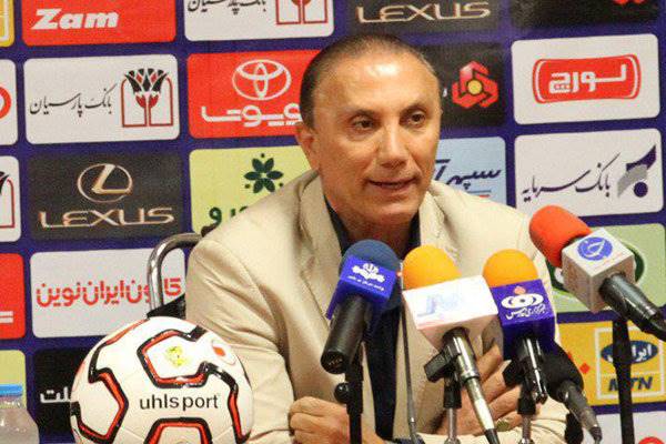 درخشان:چرا باید نفت حذف شود وقتی پرسپولیس و استقلال هم بدهی دارند