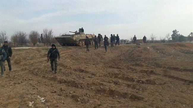 عملیات نیروهای سوری در منطقه صنعتی دیرالزور/خطوط دفاعی داعش هف جنگنده‌های ارتش سوریه قرار گرفتند