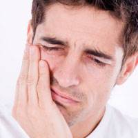 10 درمان خانگی برای رهایی از دندان درد‌های آزار دهنده