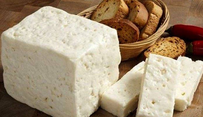 طرز تهیه پنیر تبریزی با چند روش مختلف