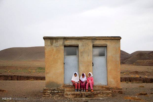 «معلم مثل مادر» روایتگر فداکاری خانم معلم یک روستای محروم است